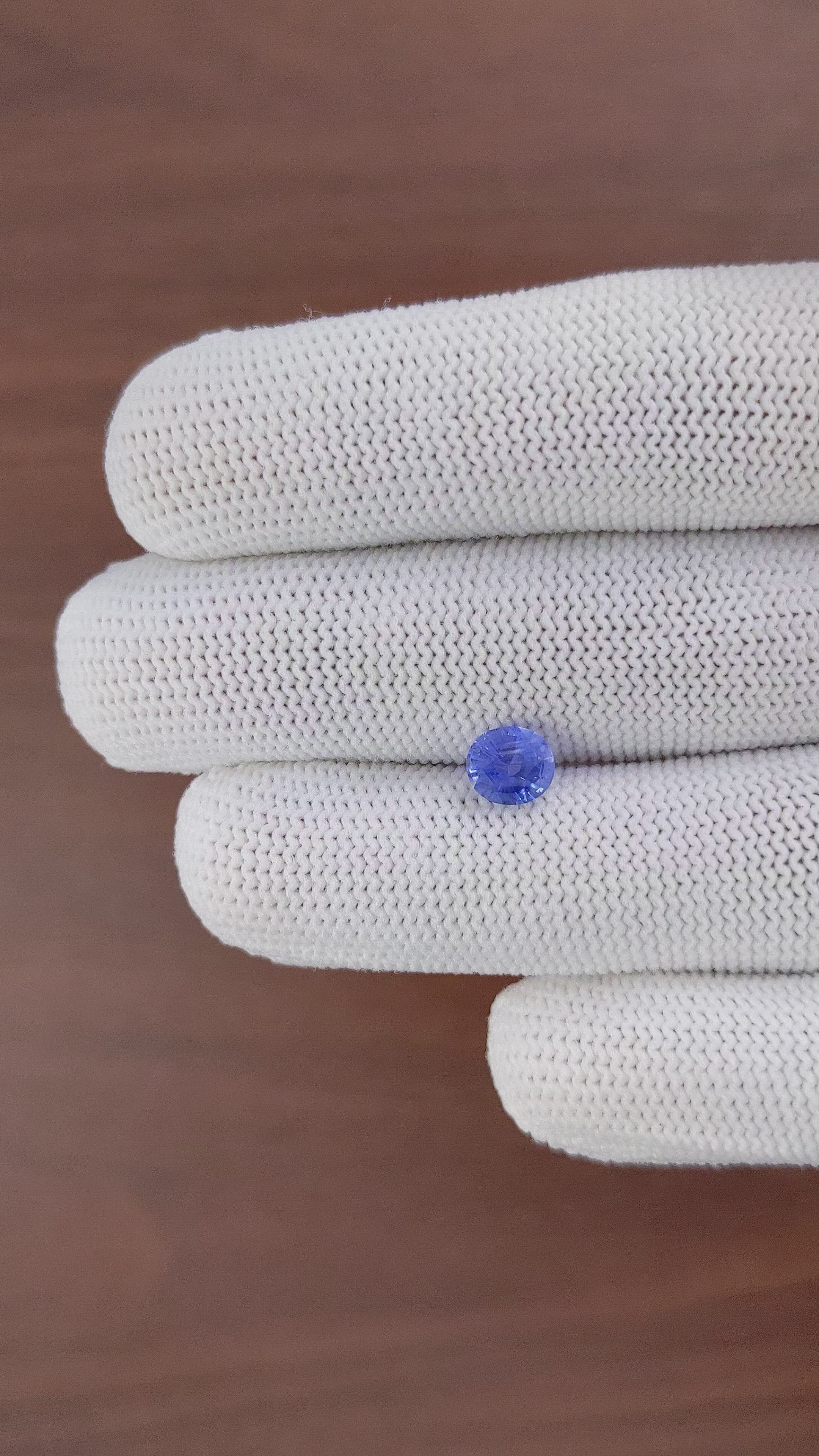1.30 Ct. Sapphire from Ceylon (Sri Lanka) Size Video
