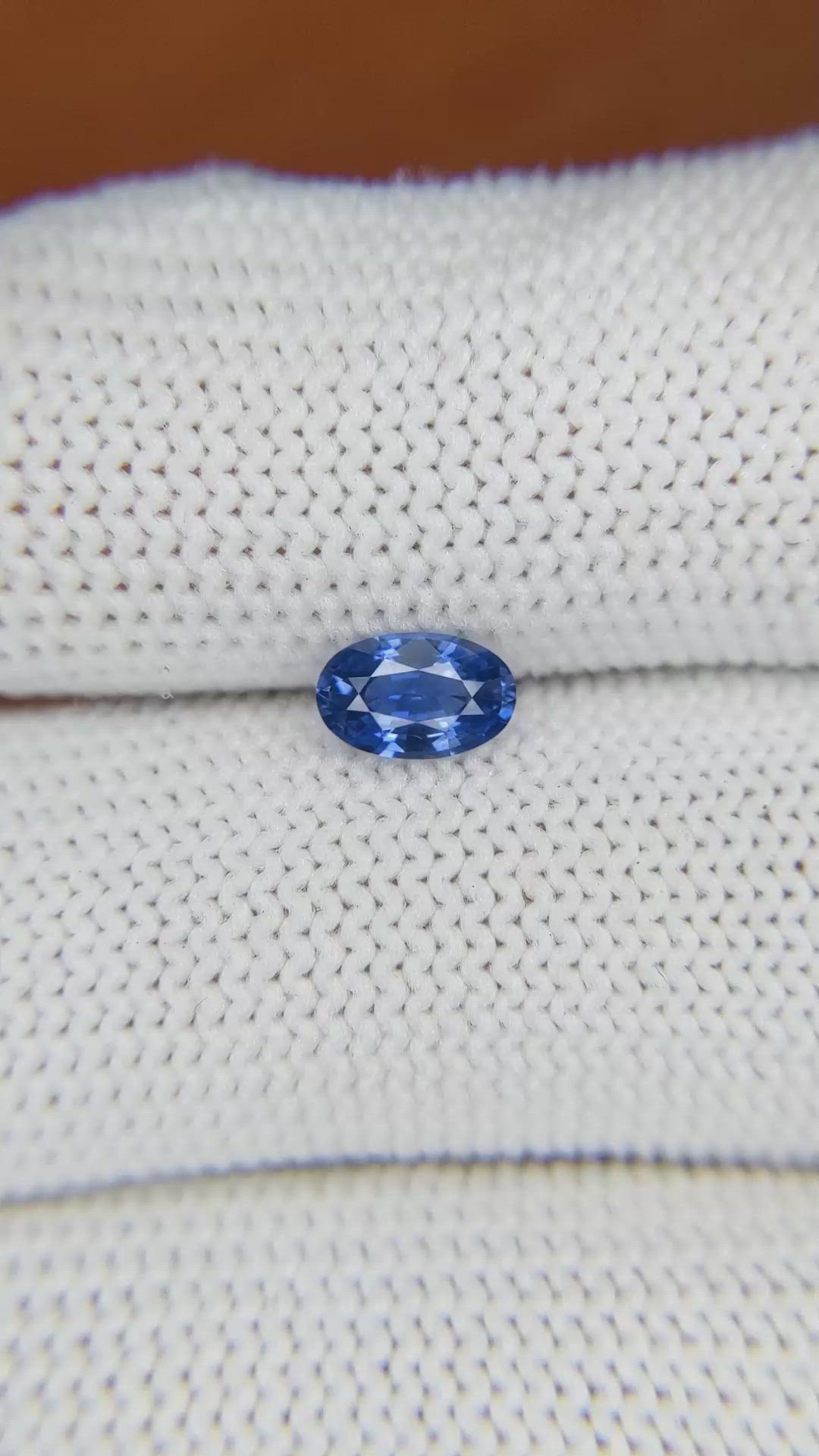 0.67 Ct. Blue Sapphire from Ceylon (Sri Lanka) Size Video