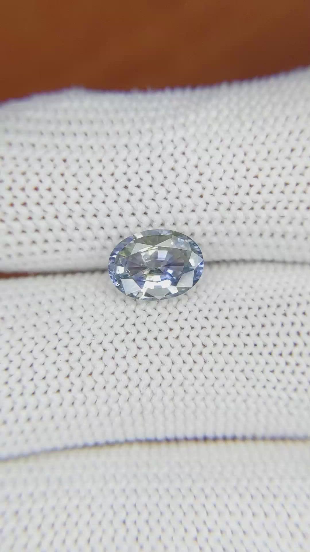 1.81 Ct. Bi Color Sapphire from Ceylon (Sri Lanka) Size Video