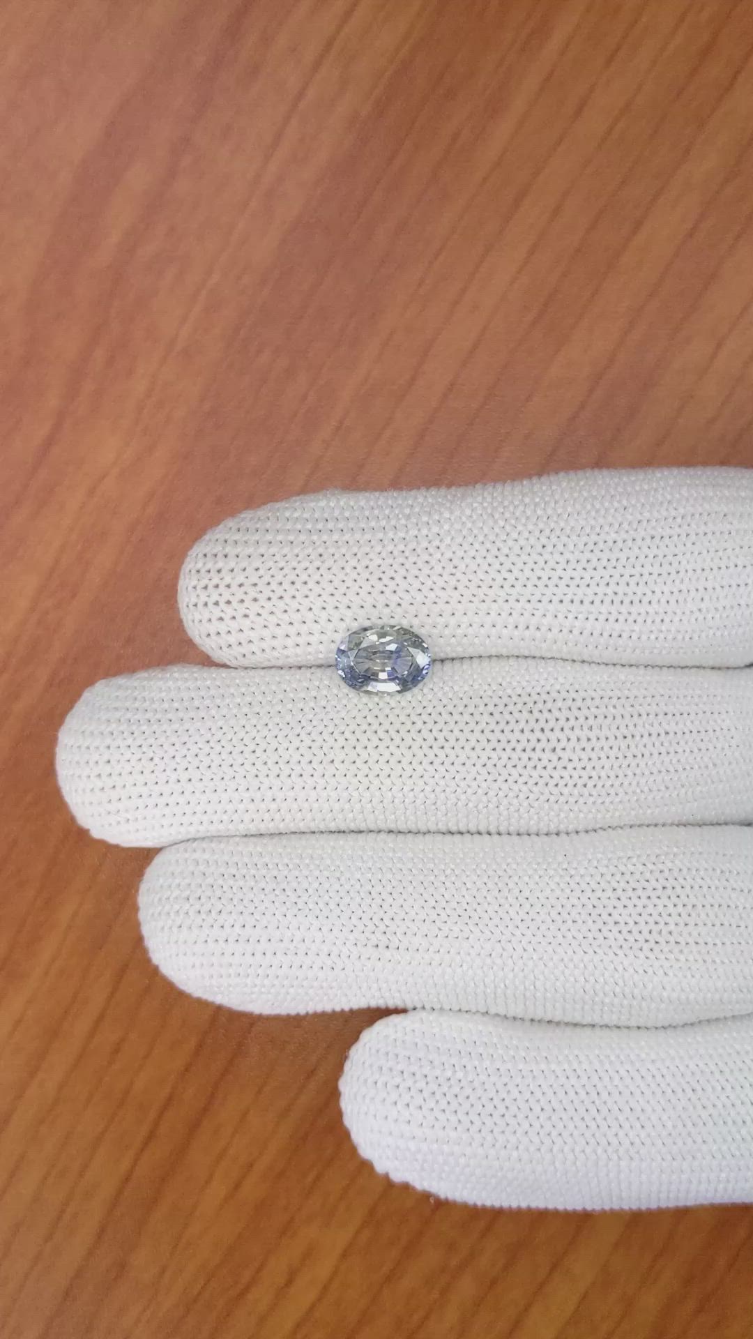 1.81 Ct. Bi Color Sapphire from Ceylon (Sri Lanka) Size Video