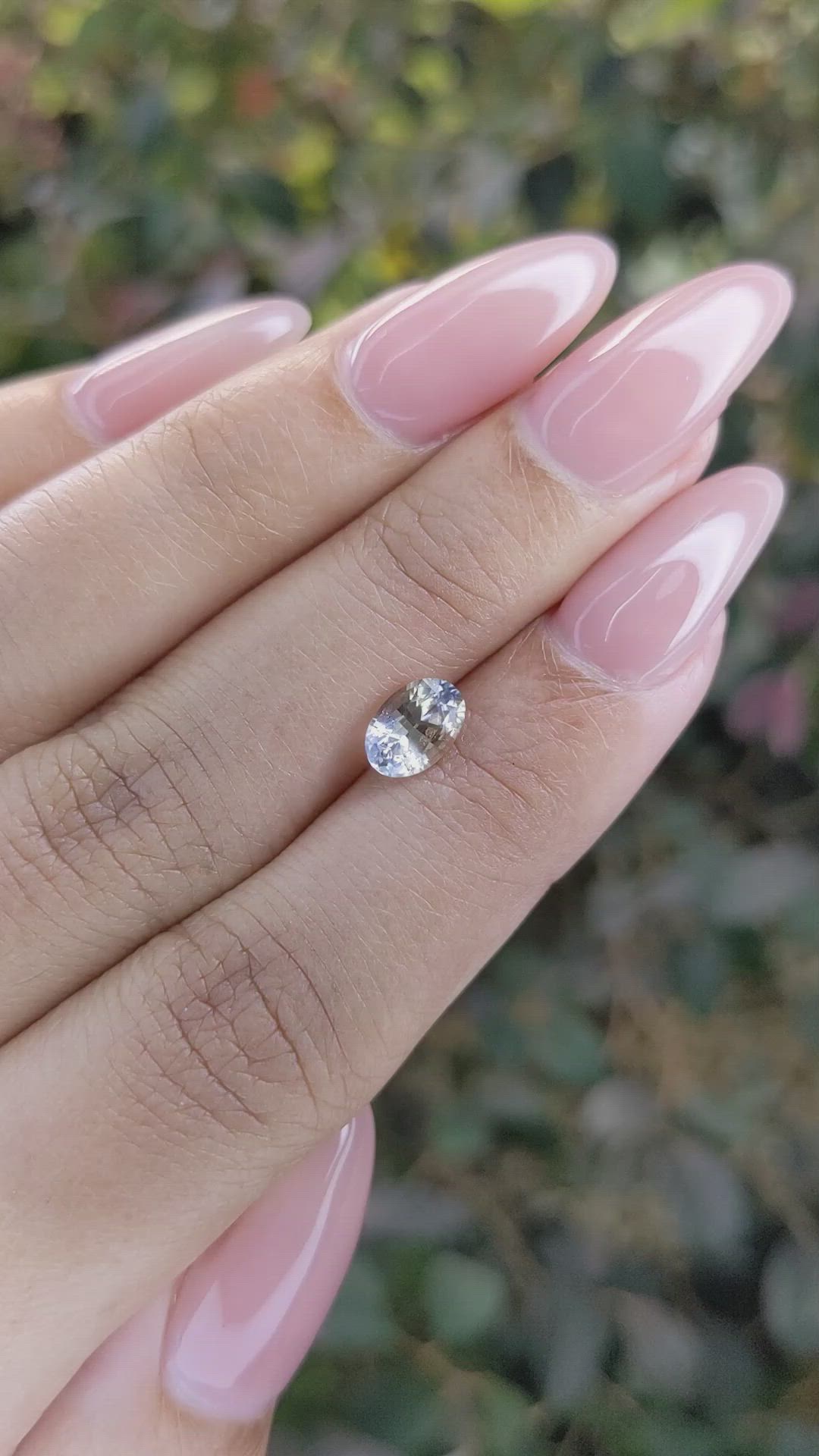 1.09 Ct. Bi Color Sapphire from Ceylon (Sri Lanka) Size Video