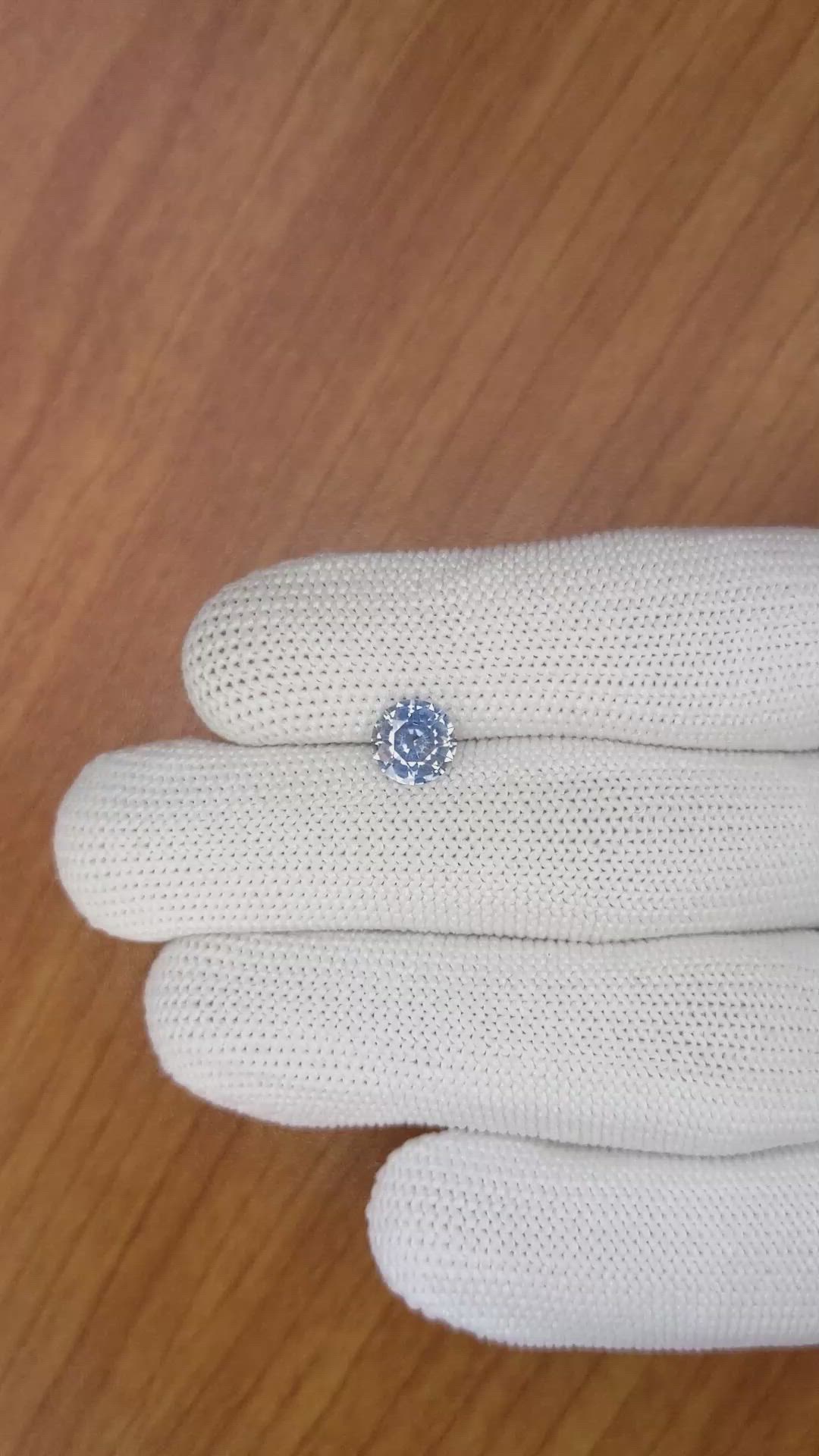 1.52 Ct. Bi Color Sapphire from Ceylon (Sri Lanka) Size Video