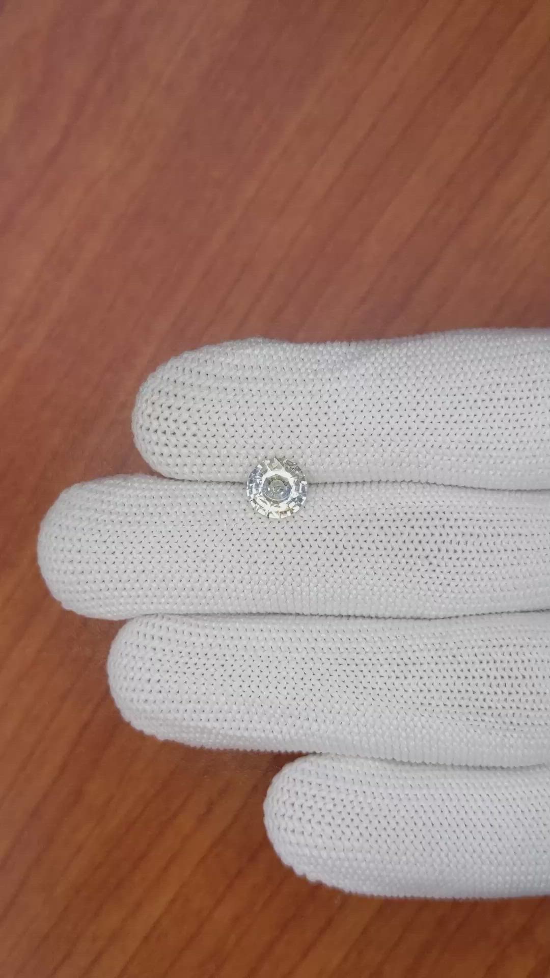 1.37 Ct. Bi Color Sapphire from Ceylon (Sri Lanka) Size Video