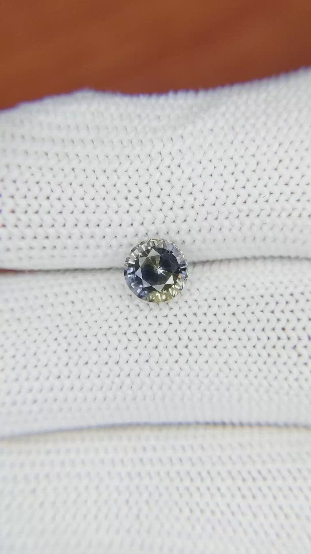 1.33 Ct. Bi Color Sapphire from Ceylon (Sri Lanka) Size Video