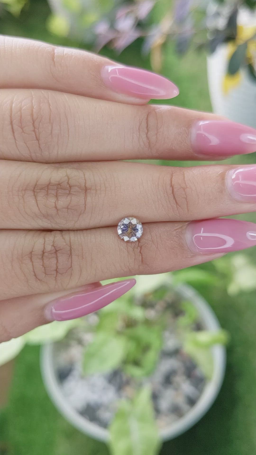 1.14 Ct. Bi Color Sapphire from Ceylon (Sri Lanka) Size Video