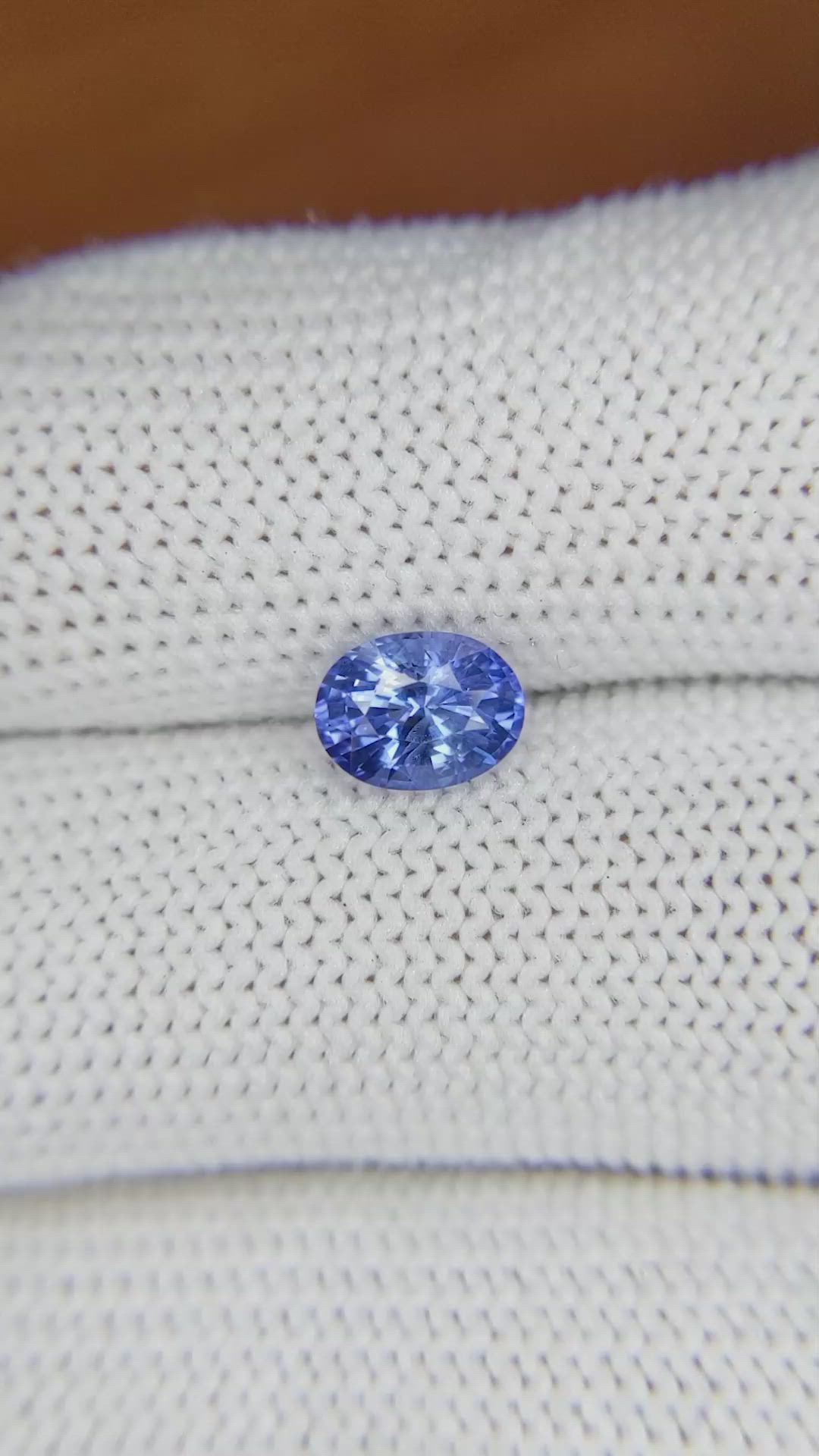 1.23 Ct. Blue Sapphire from Ceylon (Sri Lanka) Size Video
