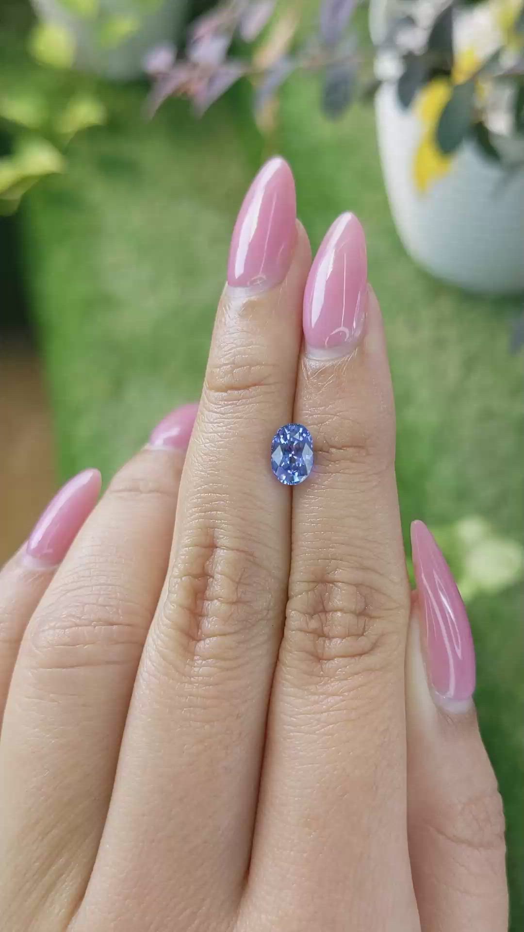 1.34 Ct. Sapphire from Ceylon (Sri Lanka) Size Video