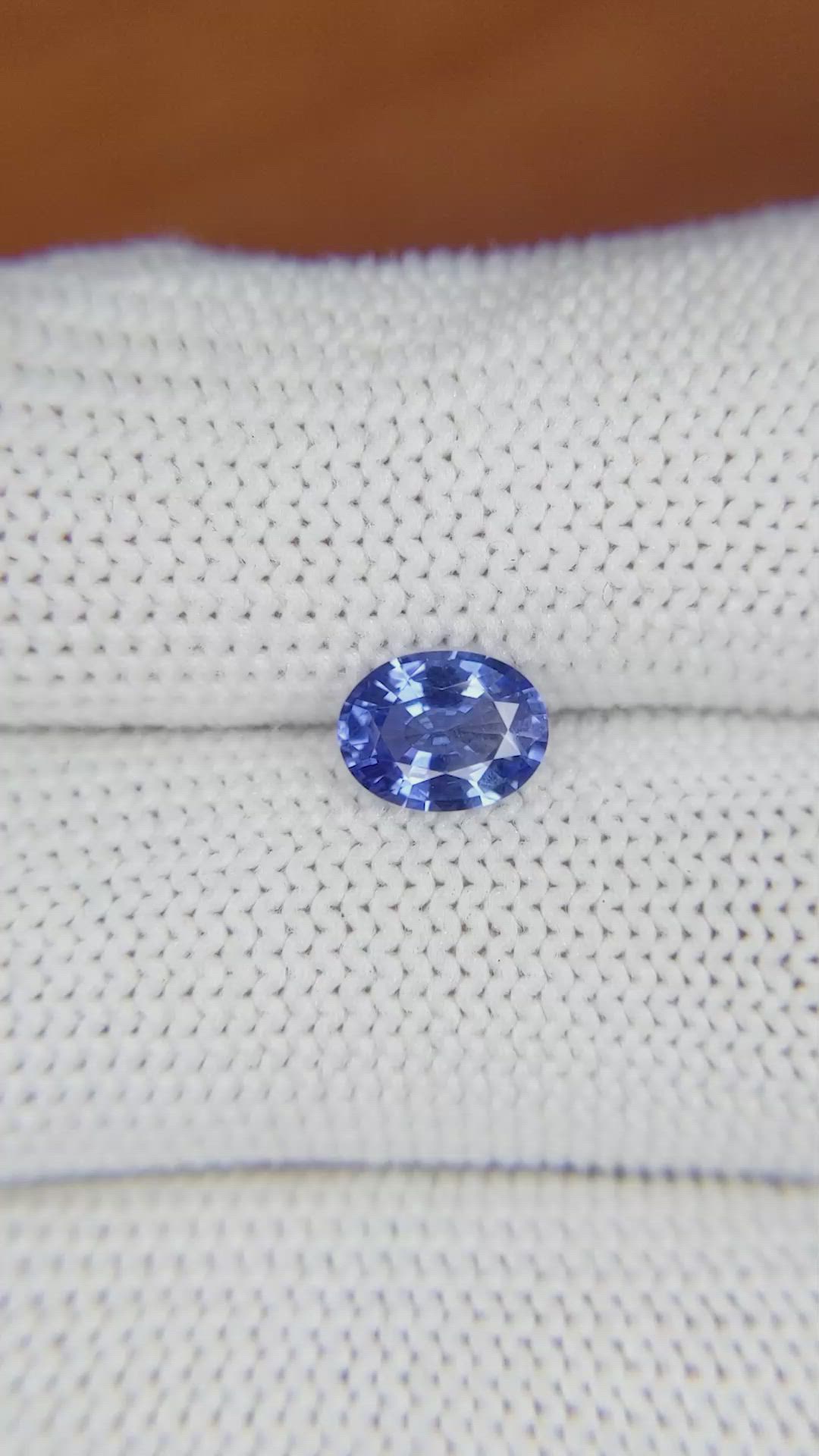 1.03 Ct. Blue Sapphire from Ceylon (Sri Lanka) Size Video