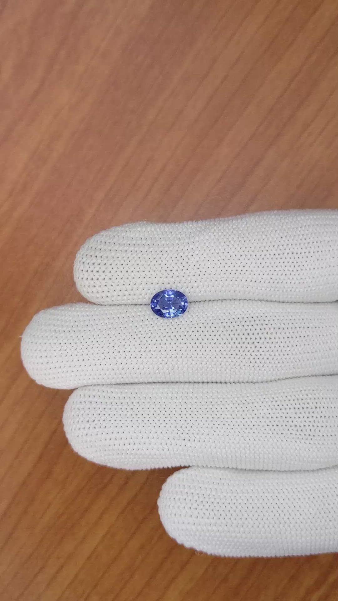 1.03 Ct. Blue Sapphire from Ceylon (Sri Lanka) Size Video