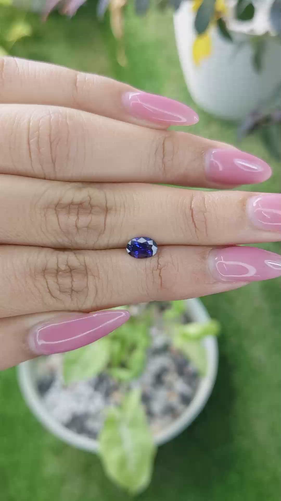 0.71 Ct. Blue Sapphire from Ceylon (Sri Lanka) Size Video