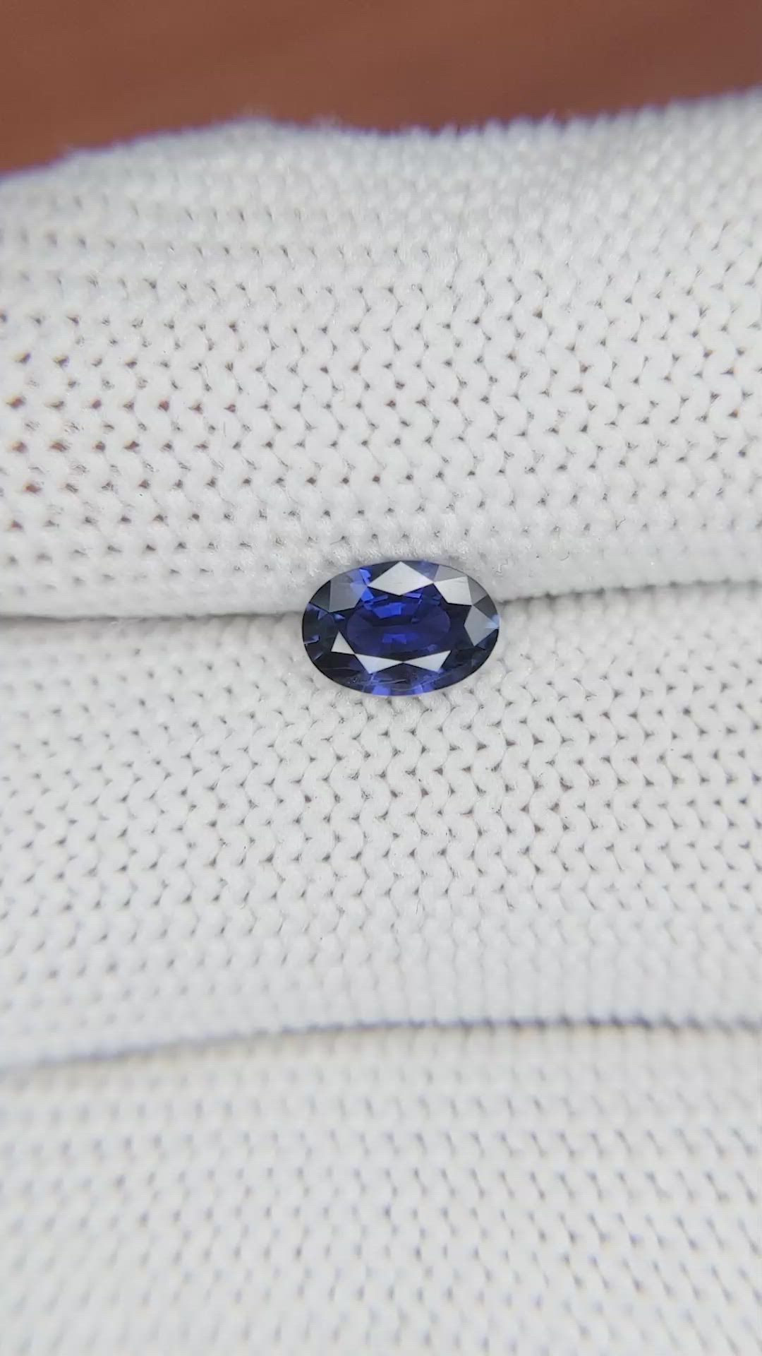 0.71 Ct. Blue Sapphire from Ceylon (Sri Lanka) Size Video