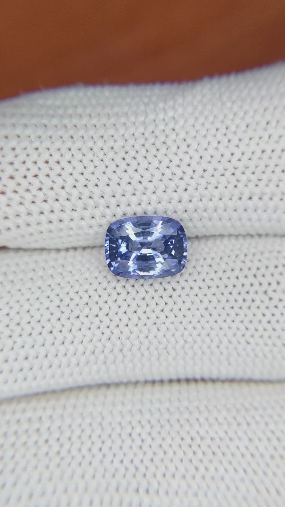 2.00 Ct. Blue Sapphire from Ceylon (Sri Lanka) Size Video