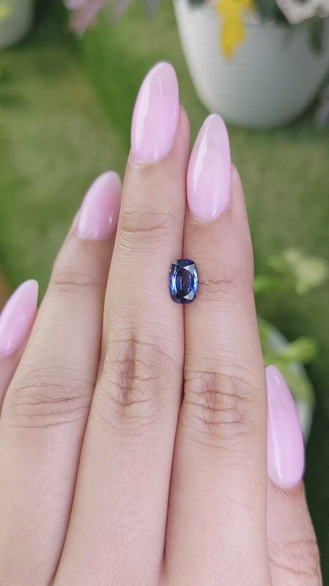1.43 Ct. Blue Sapphire from Ceylon (Sri Lanka) Size Video