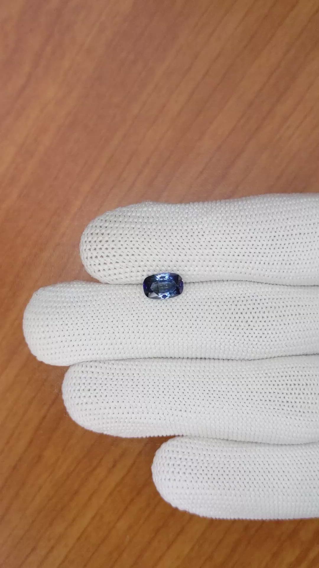 1.43 Ct. Blue Sapphire from Ceylon (Sri Lanka) Size Video