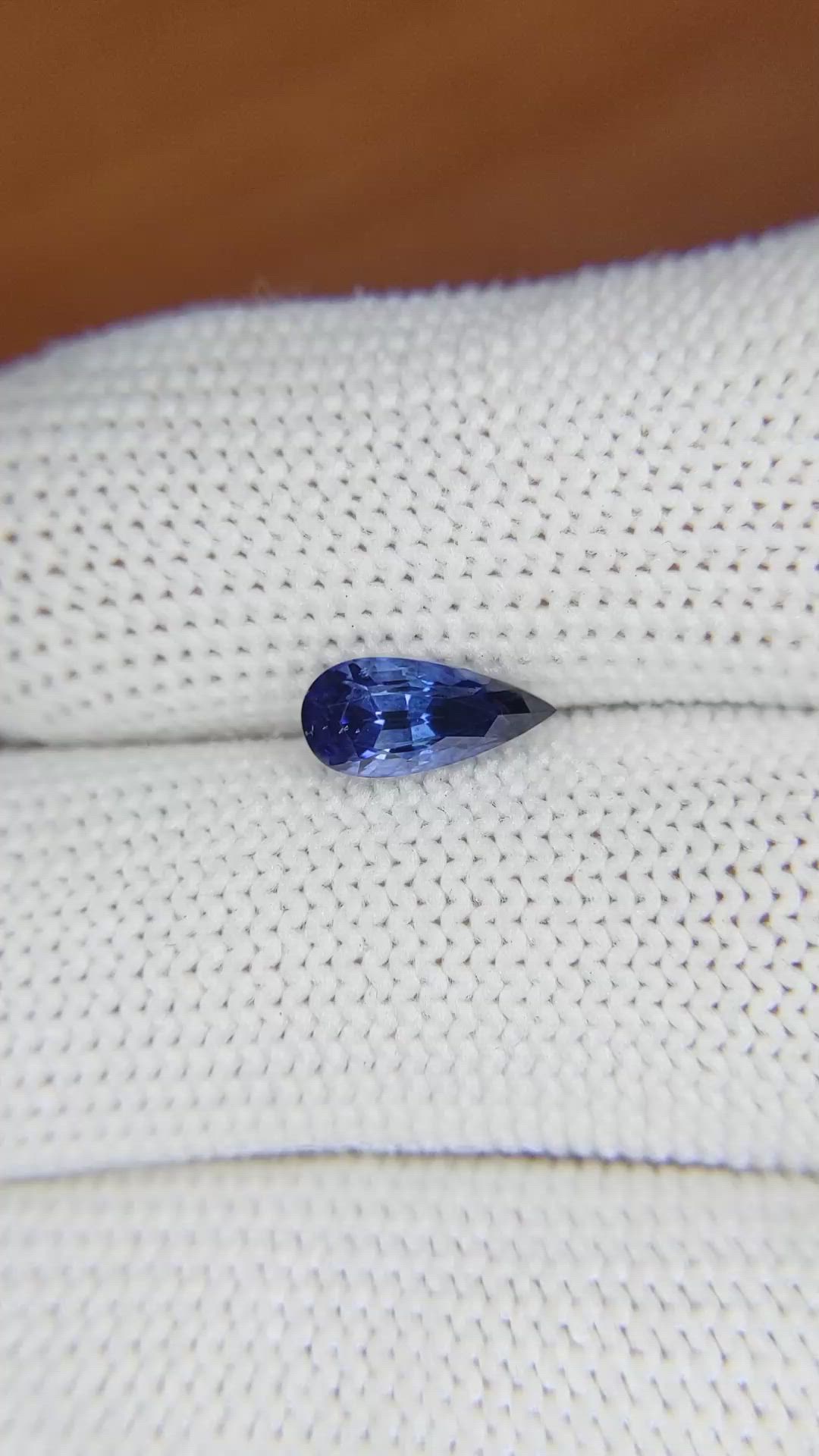 1.36 Ct. Blue Sapphire from Ceylon (Sri Lanka) Size Video
