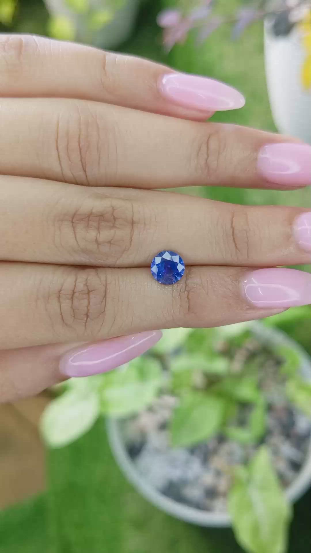 1.23 Ct. Blue Sapphire from Ceylon (Sri Lanka) Size Video