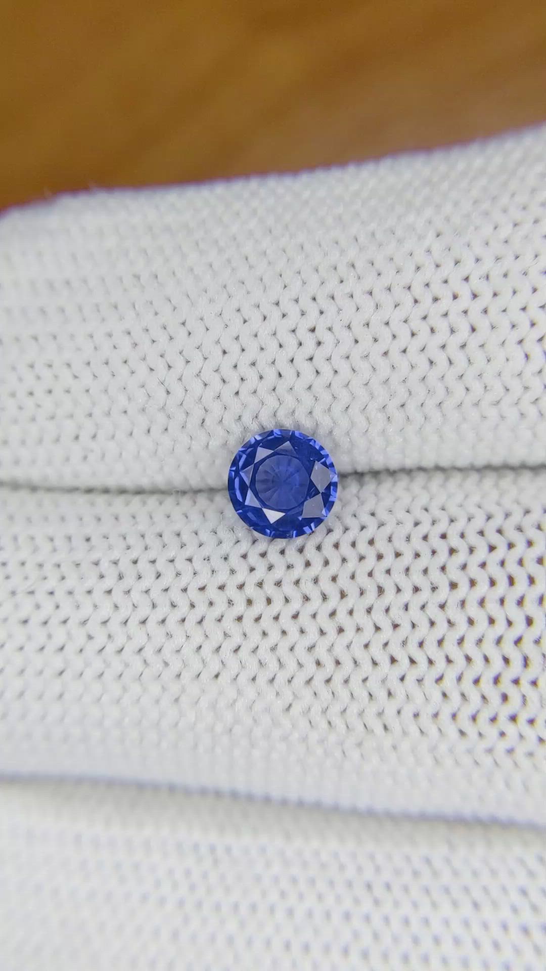 0.77 Ct. Blue Sapphire from Ceylon (Sri Lanka) Size Video