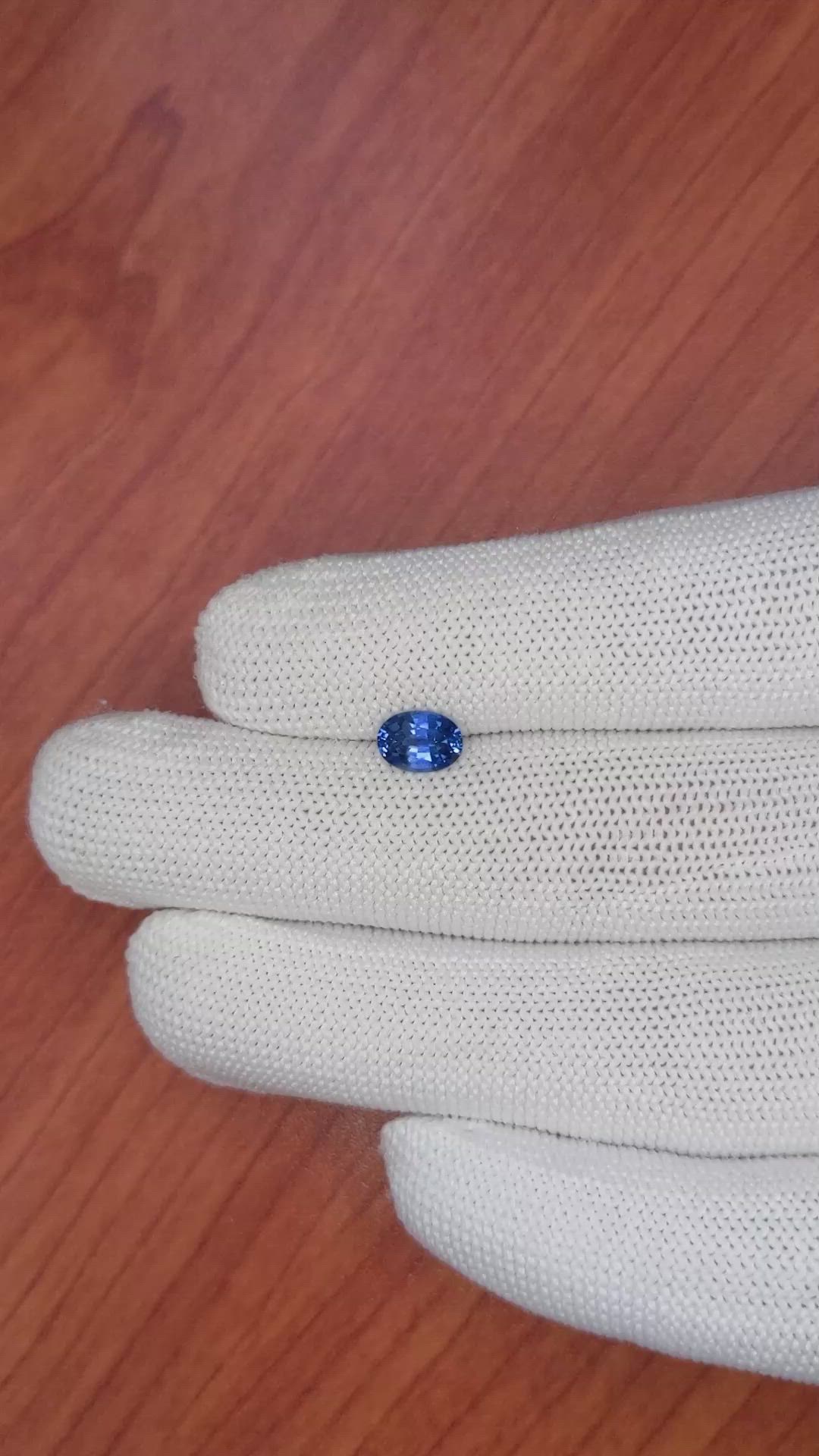 1.04 Ct. Blue Sapphire from Ceylon (Sri Lanka) Size Video