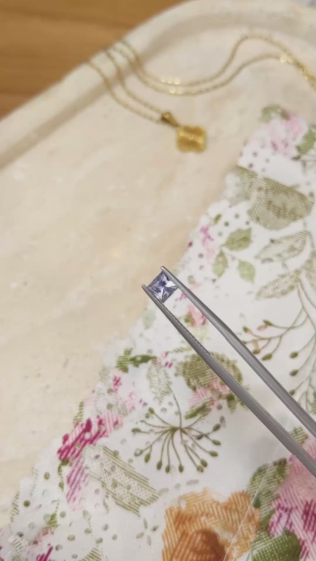 0.83 Ct. Grey Sapphire from Ceylon (Sri Lanka) Size Video