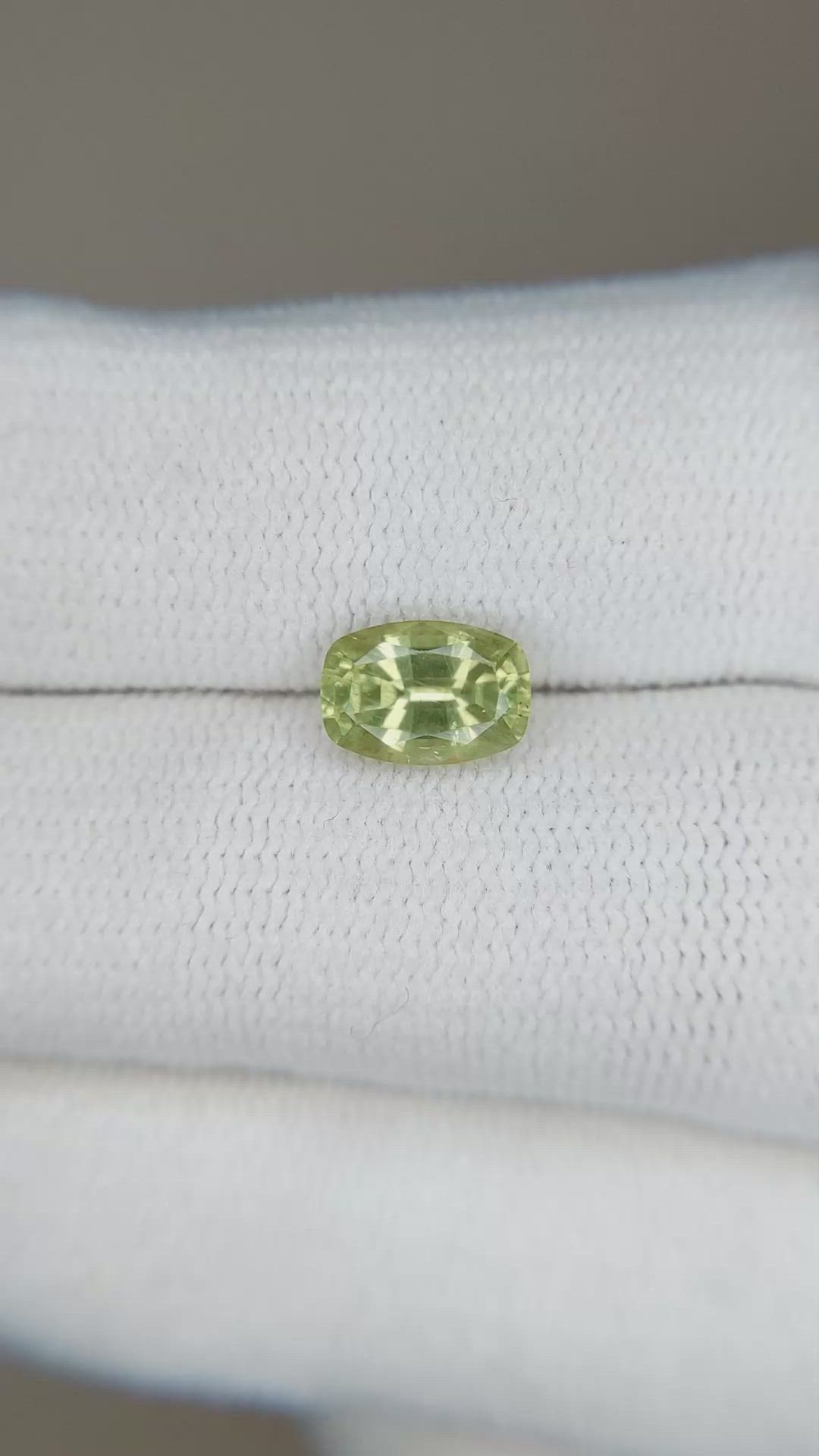 1.47 Ct. Yellowish Green Sapphire from Ceylon (Sri Lanka) Size Video