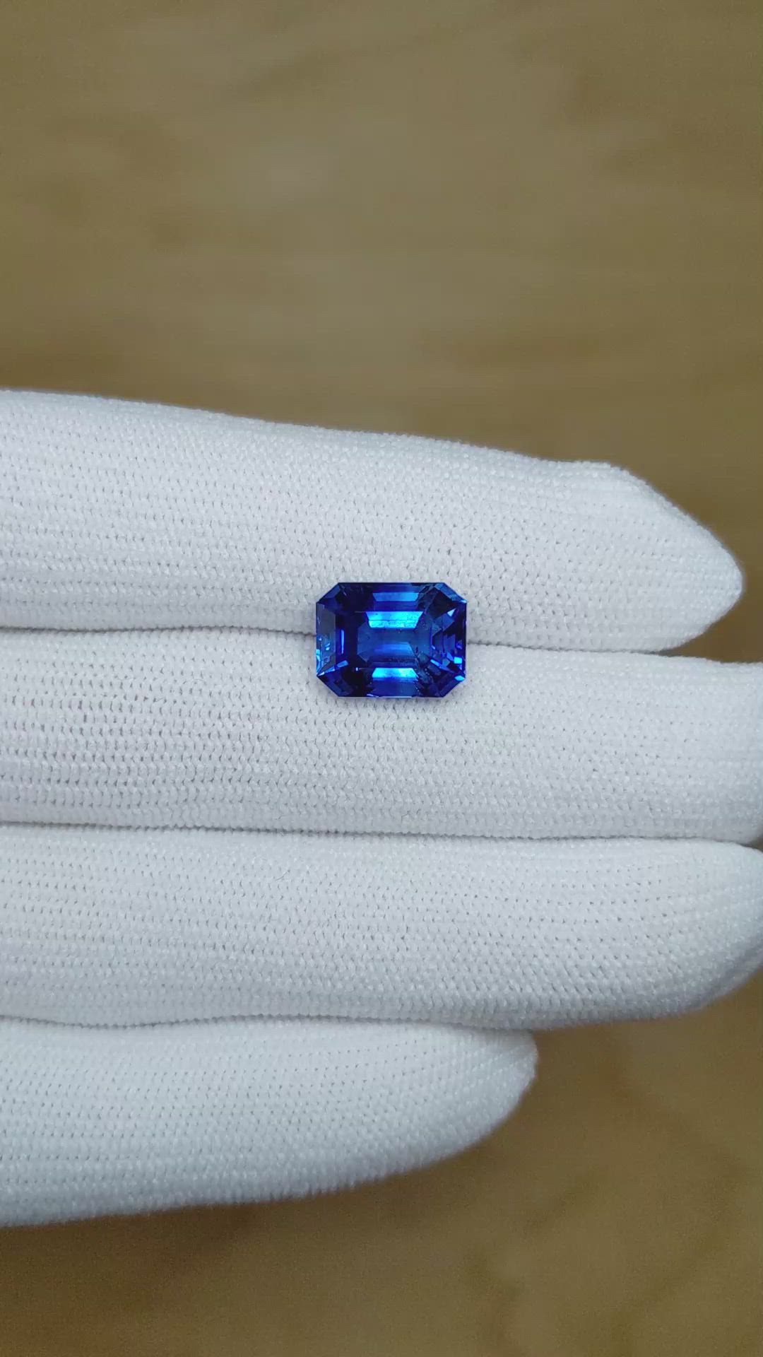 6.03 Ct. Blue Sapphire from Ceylon (Sri Lanka) Size Video