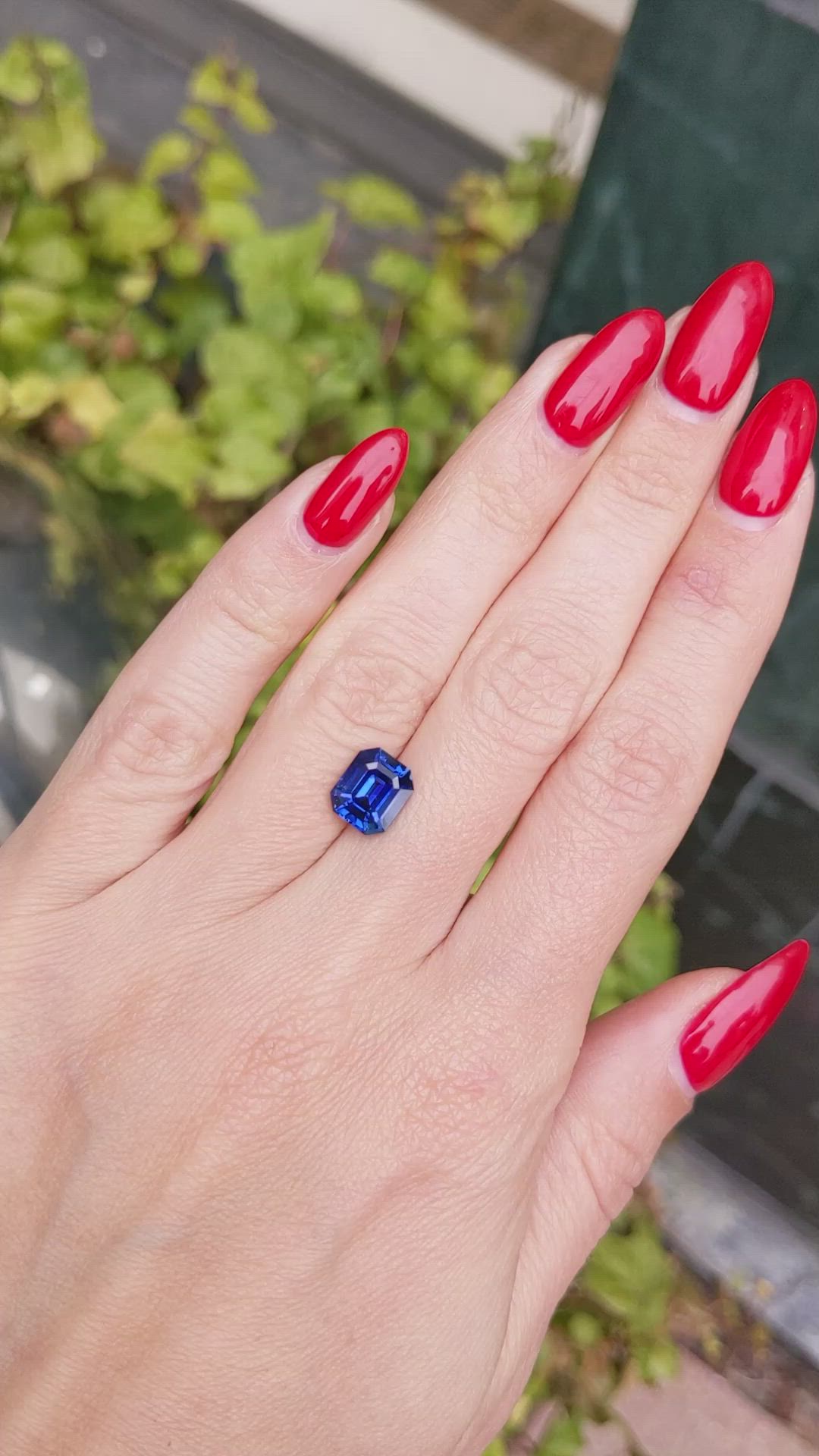 2.88 Ct. Blue Sapphire from Ceylon (Sri Lanka) Size Video