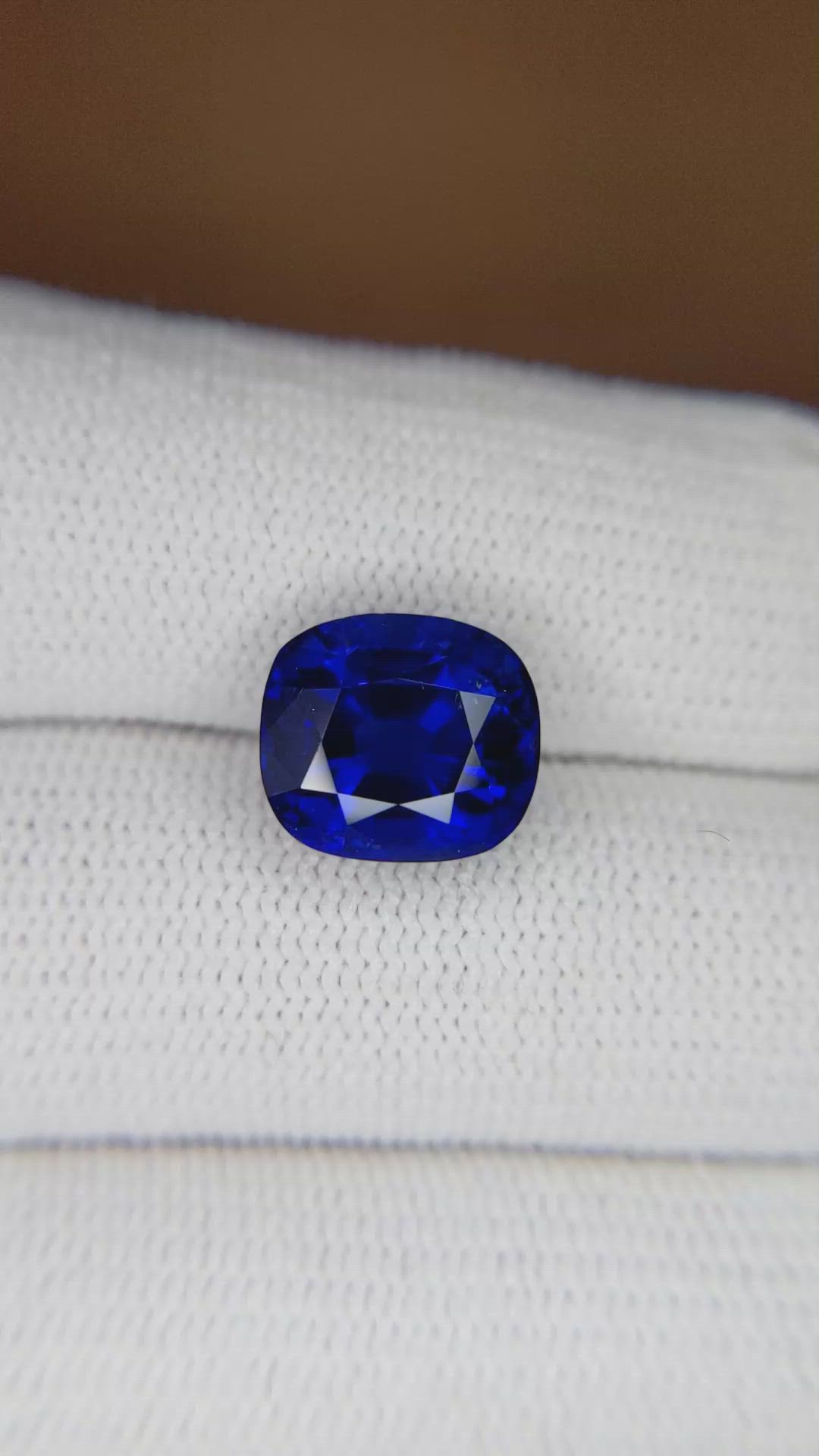 6.03 Ct. Blue Sapphire from Madagascar Size Video