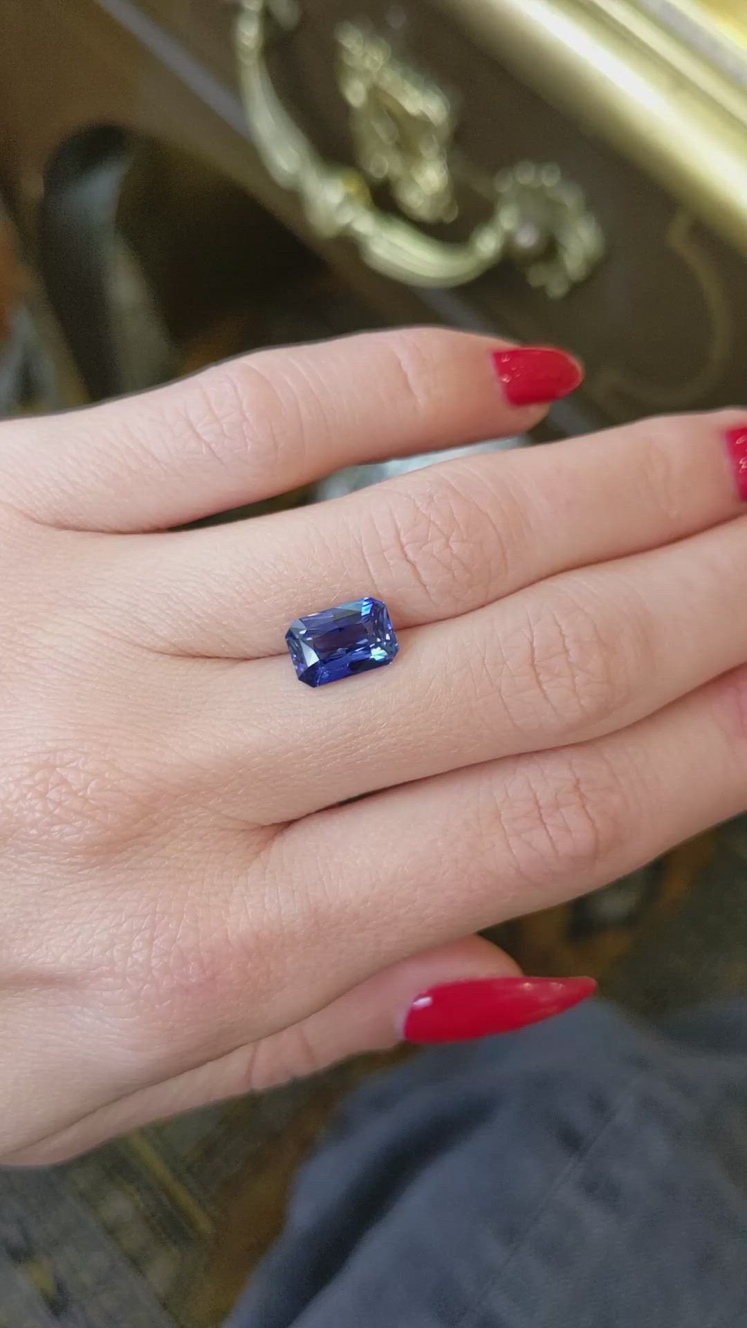 3.35 Ct. Blue Sapphire from Ceylon (Sri Lanka) Size Video