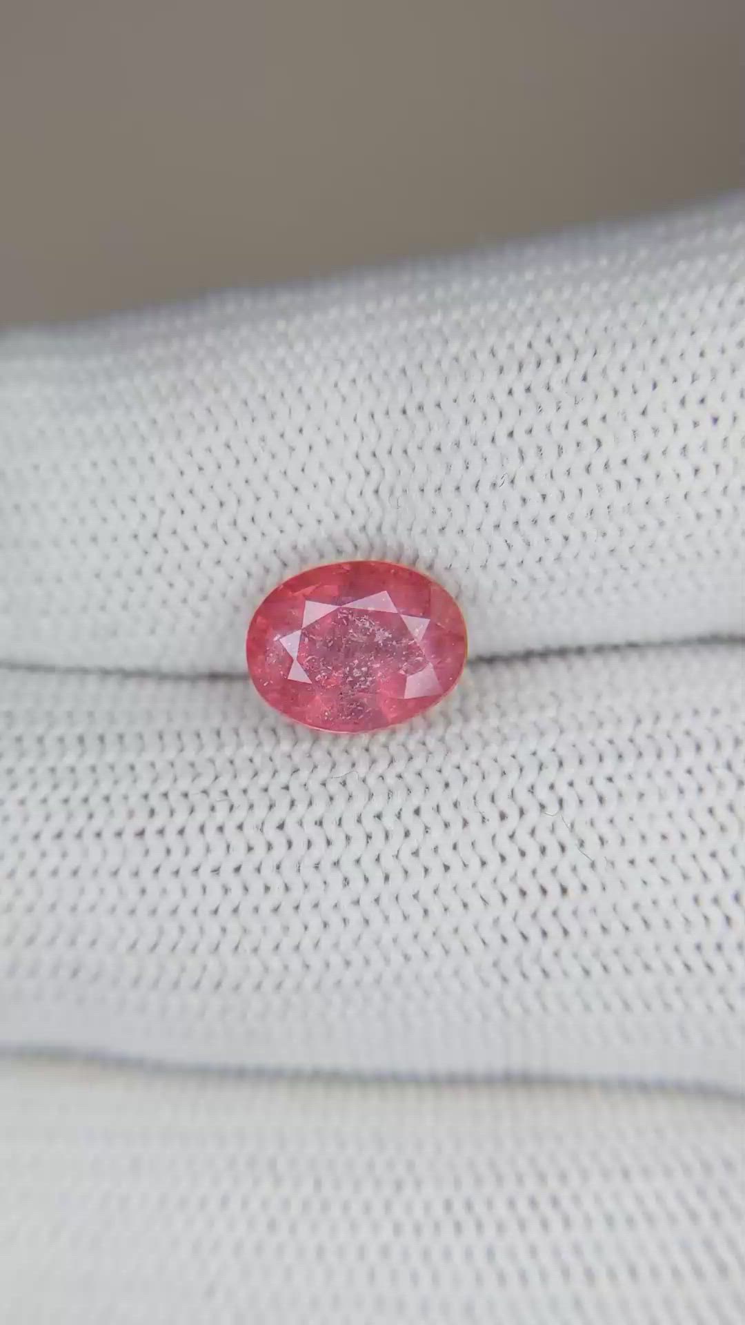 3.00 Ct. Reddish Orange Sapphire from Ceylon (Sri Lanka) Size Video
