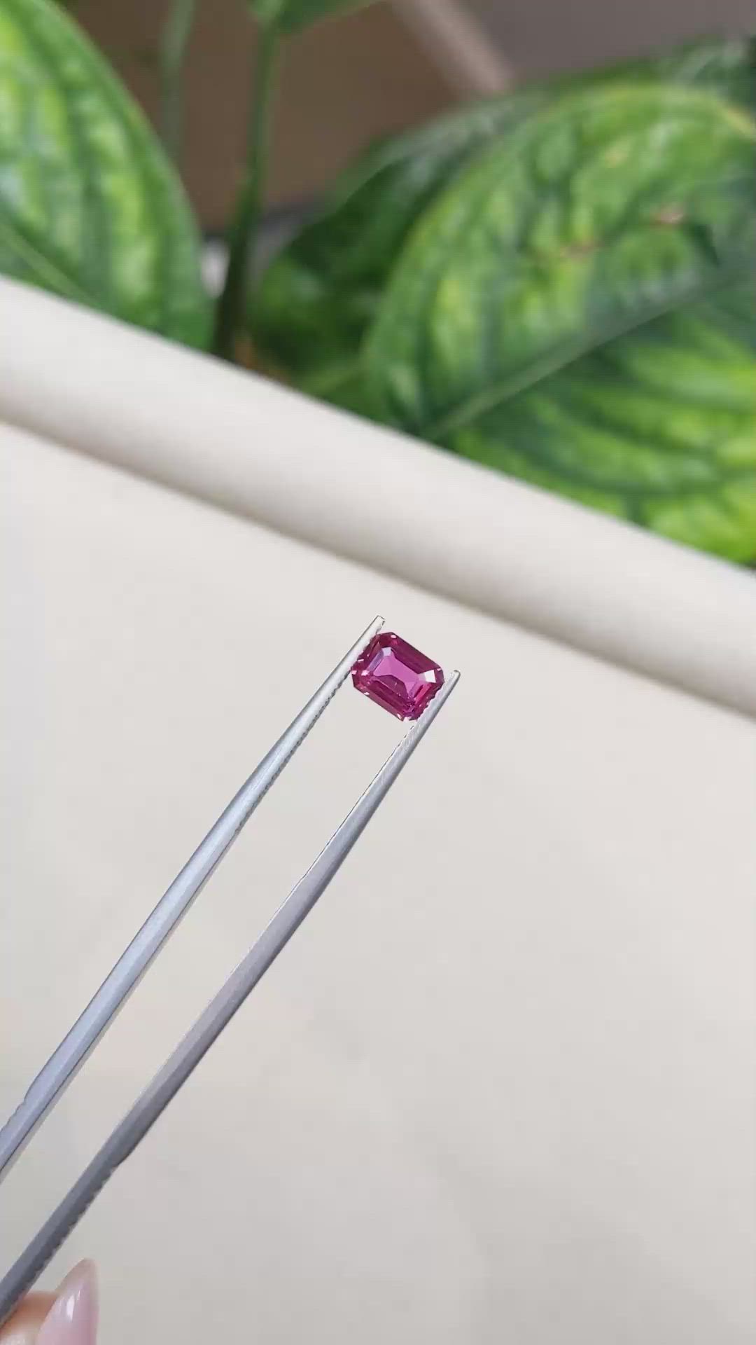 1.24 Ct. Pink Sapphire from Ceylon (Sri Lanka) Size Video