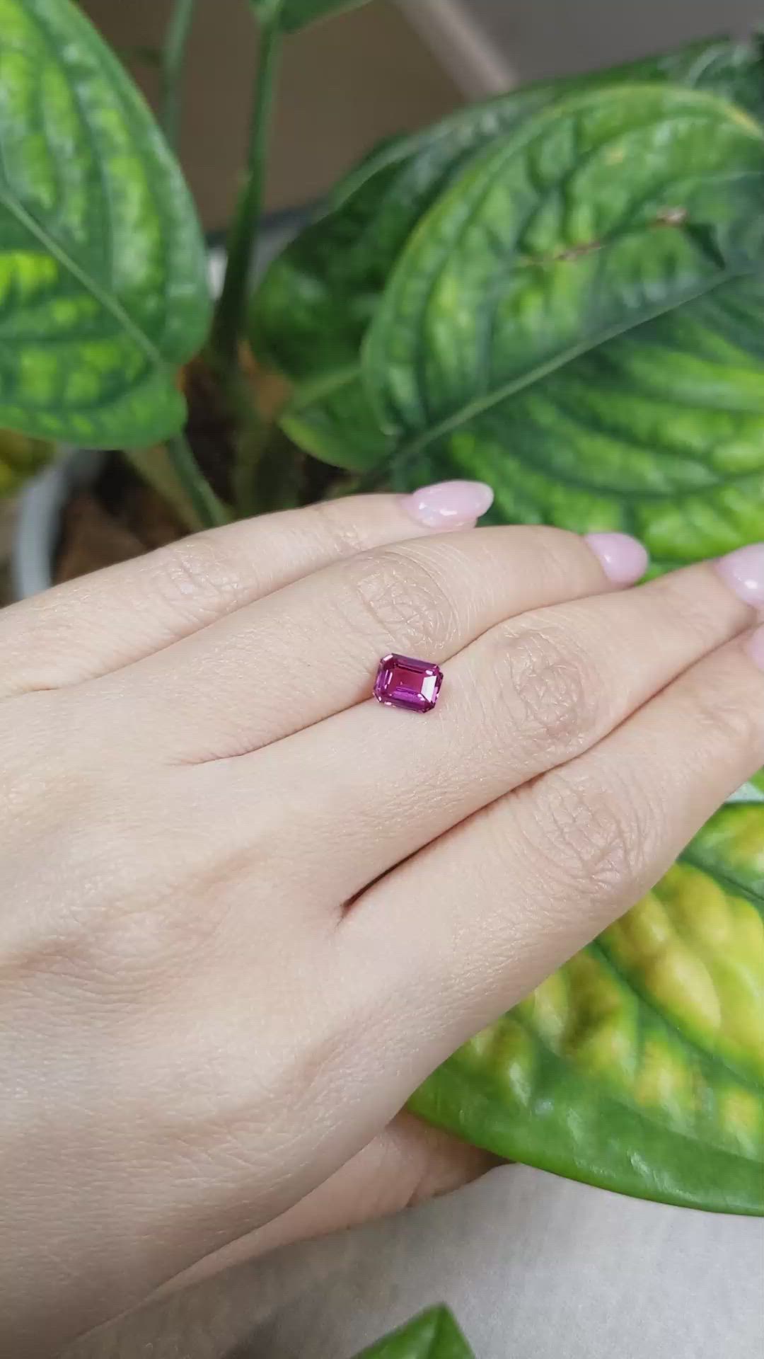 1.24 Ct. Pink Sapphire from Ceylon (Sri Lanka) Size Video