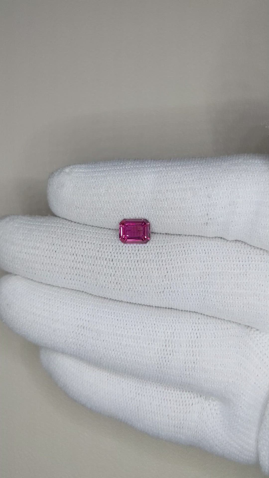 1.24 Ct. Pink Sapphire from Ceylon (Sri Lanka) Size Video