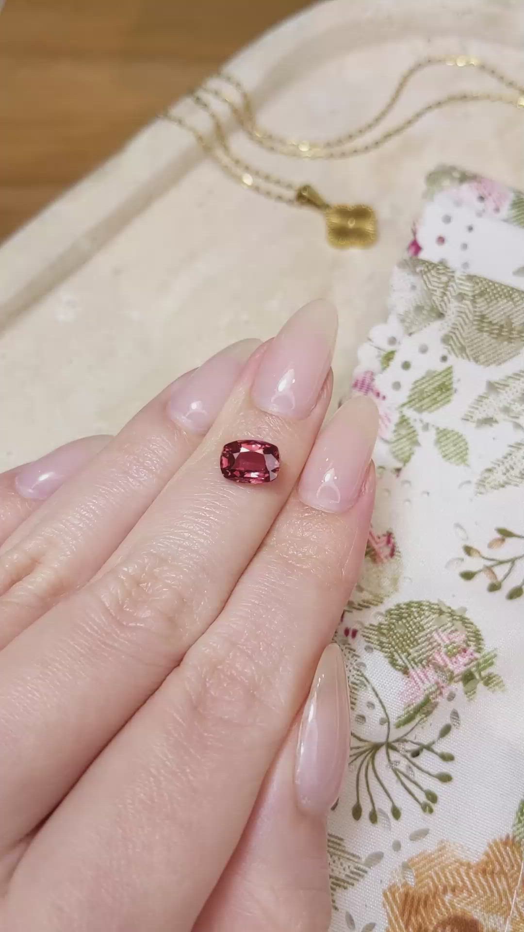 2.10 Ct. Reddish Pink Sapphire from Ceylon (Sri Lanka) Size Video