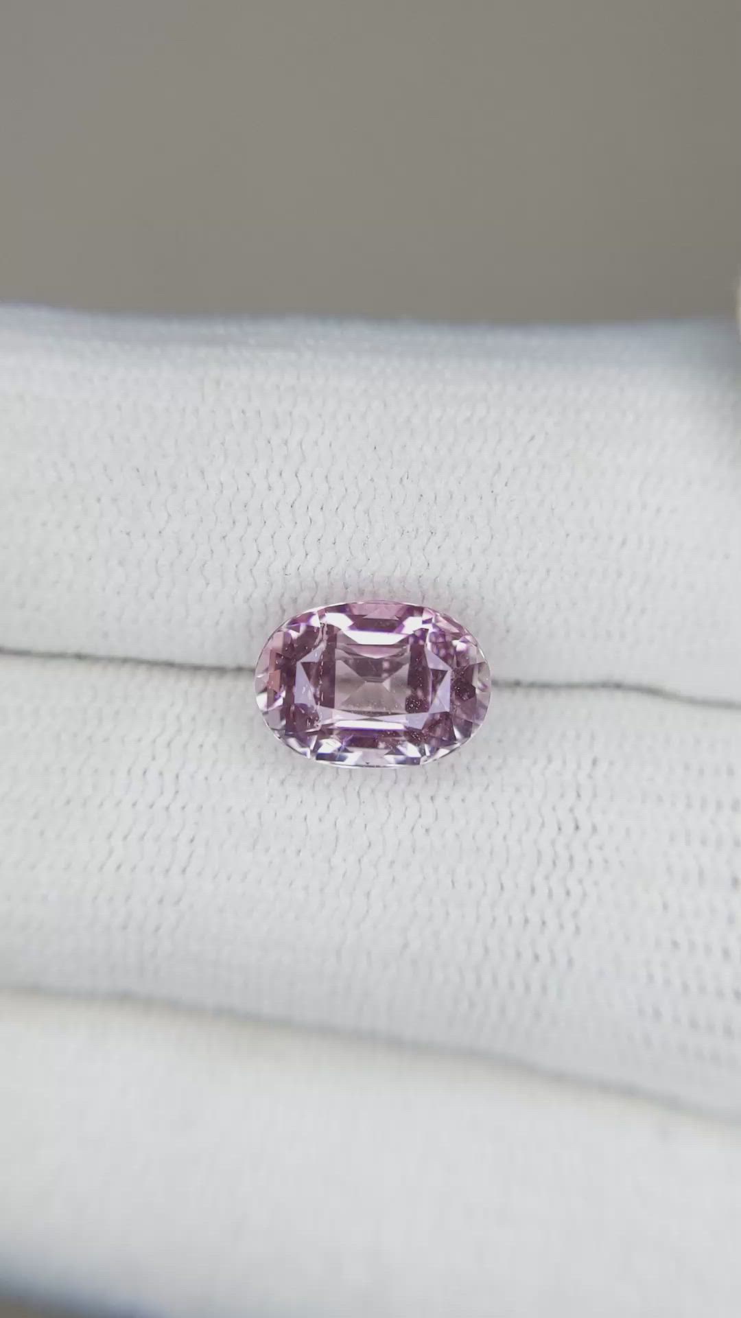 3.10 Ct. Pink Sapphire from Ceylon (Sri Lanka) Size Video