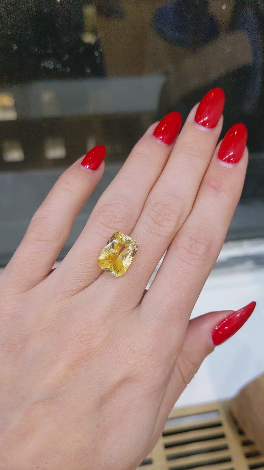 10.76 Ct. Yellow Sapphire from Ceylon (Sri Lanka) Size Video