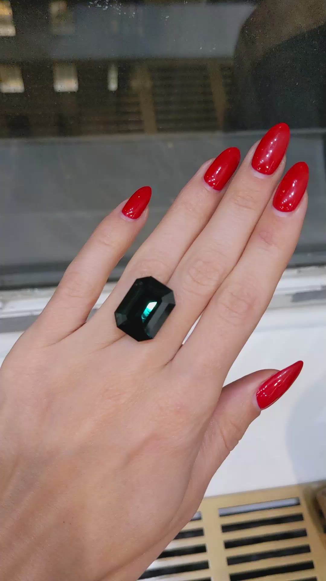 29.12 Ct. Bluish Green Sapphire from Ceylon (Sri Lanka) Size Video