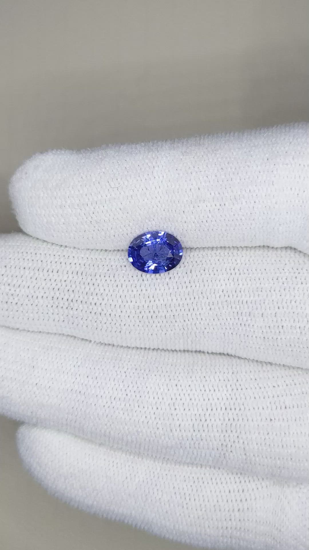 1.52 Ct. Blue Sapphire from Ceylon (Sri Lanka) Size Video