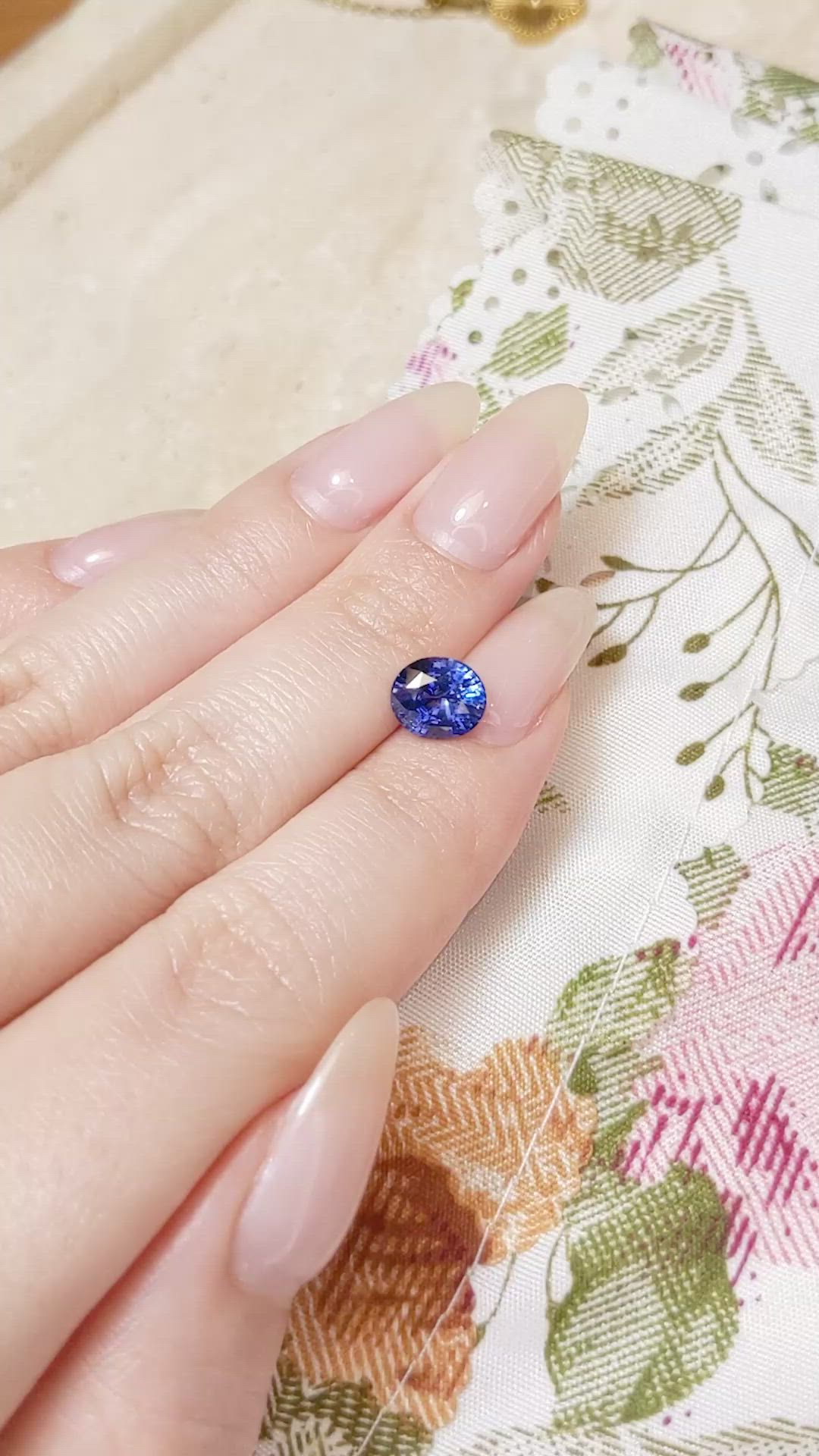 2.00 Ct. Blue Sapphire from Ceylon (Sri Lanka) Size Video