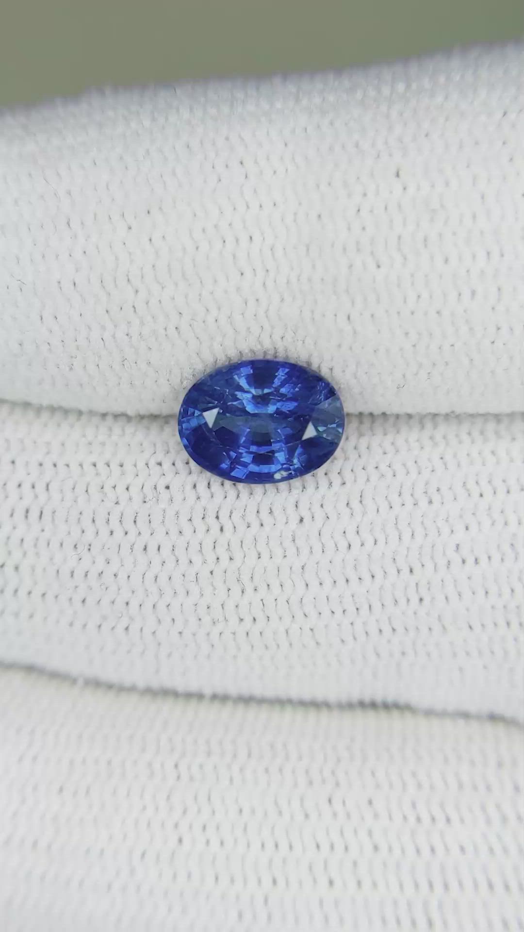1.95 Ct. Blue Sapphire from Ceylon (Sri Lanka) Size Video