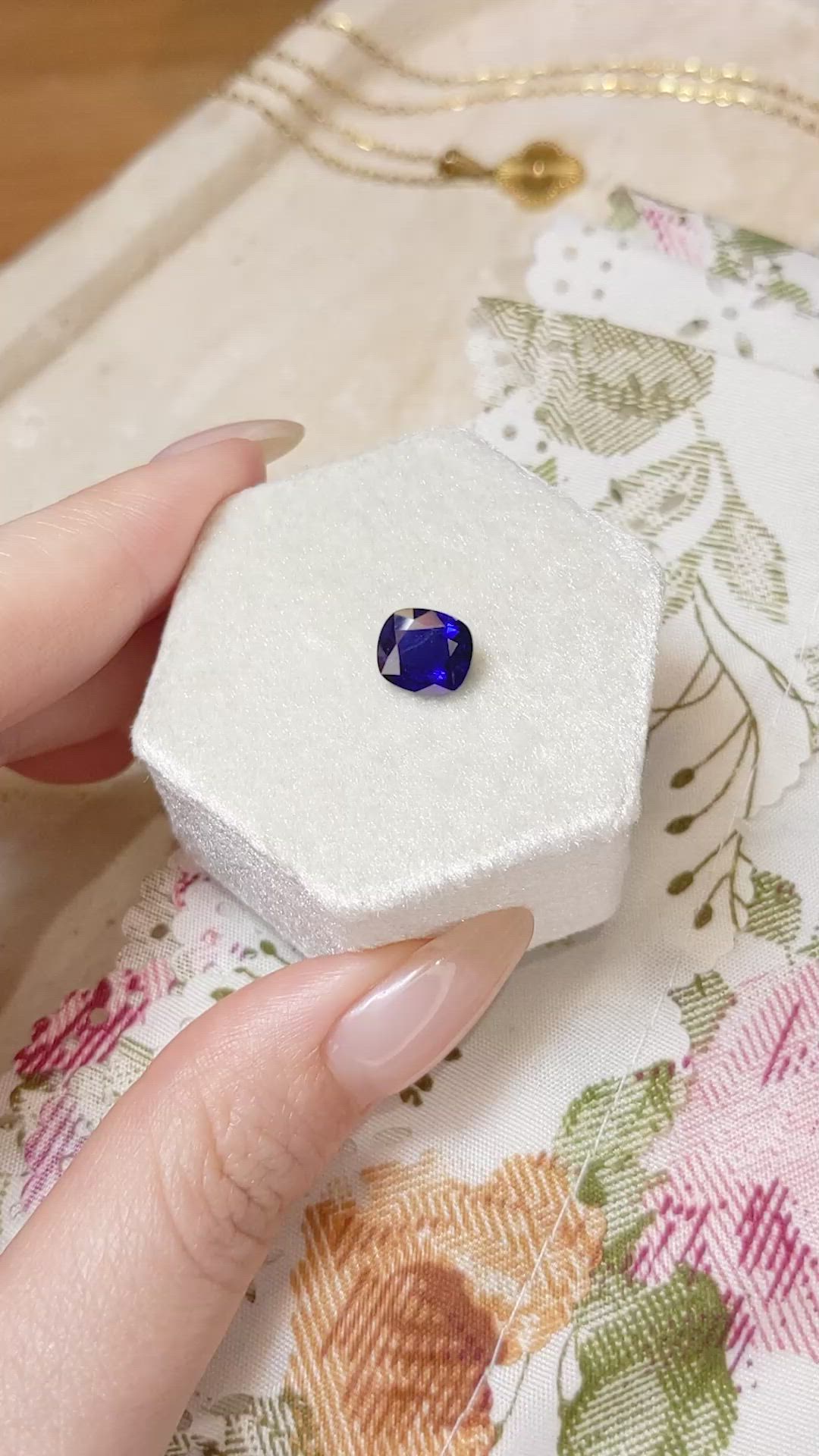 2.23 Ct. Blue Sapphire from Ceylon (Sri Lanka) Size Video
