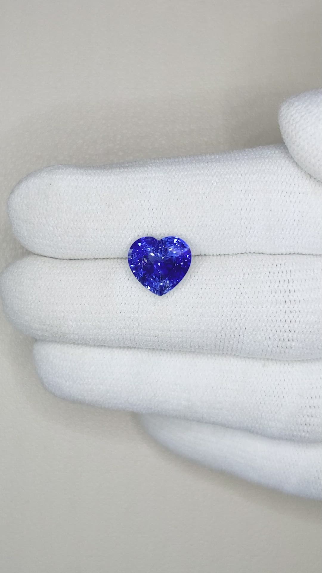3.57 Ct. Blue Sapphire from Ceylon (Sri Lanka) Size Video