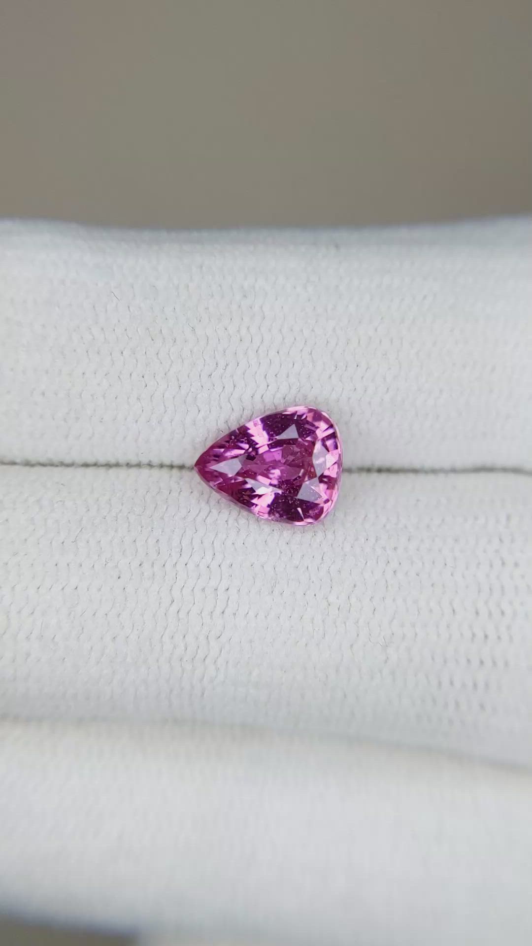 1.67 Ct. Purplish Pink Sapphire from Ceylon (Sri Lanka) Size Video