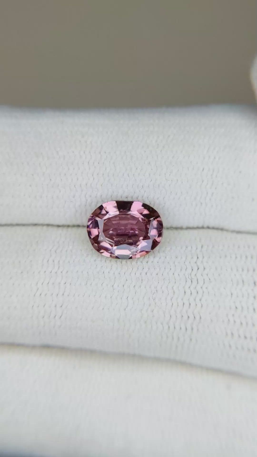2.05 Ct. Reddish Pink Sapphire from Ceylon (Sri Lanka) Size Video