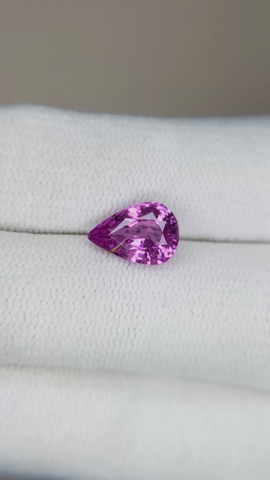 2.24 Ct. Purplish Pink Sapphire from Ceylon (Sri Lanka) Size Video