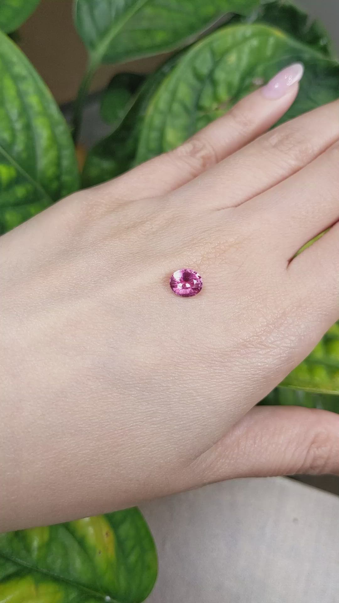 1.19 Ct. Reddish Pink Sapphire from Ceylon (Sri Lanka) Size Video