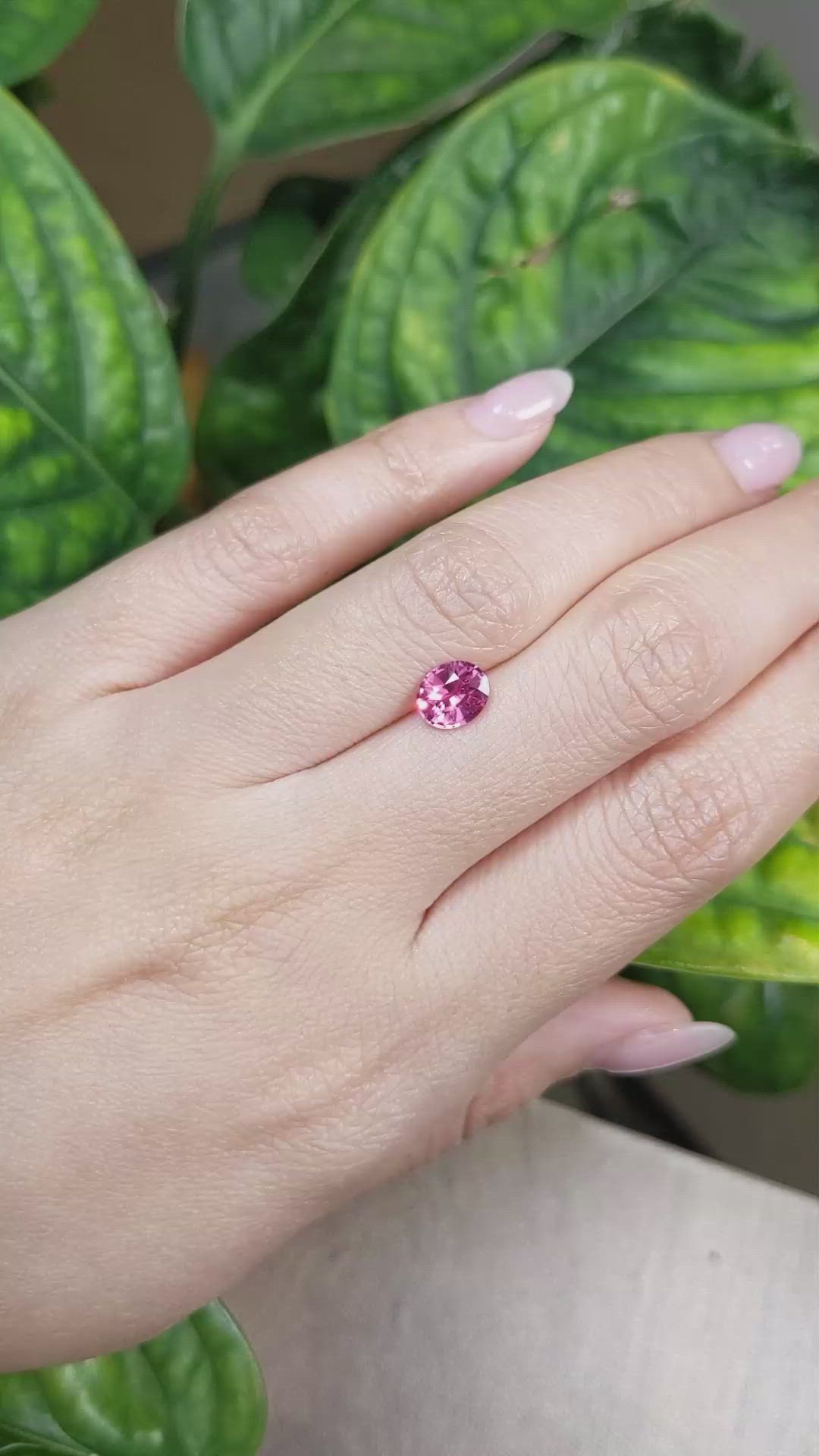 1.19 Ct. Reddish Pink Sapphire from Ceylon (Sri Lanka) Size Video