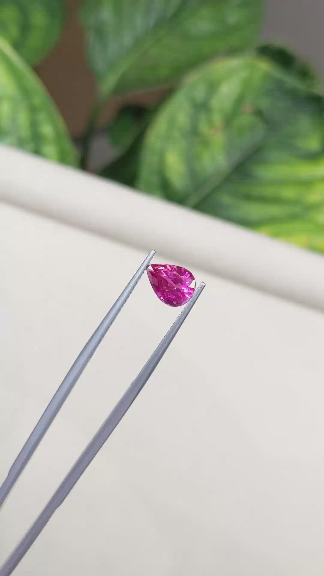 2.11 Ct. Pink Sapphire from Ceylon (Sri Lanka) Size Video