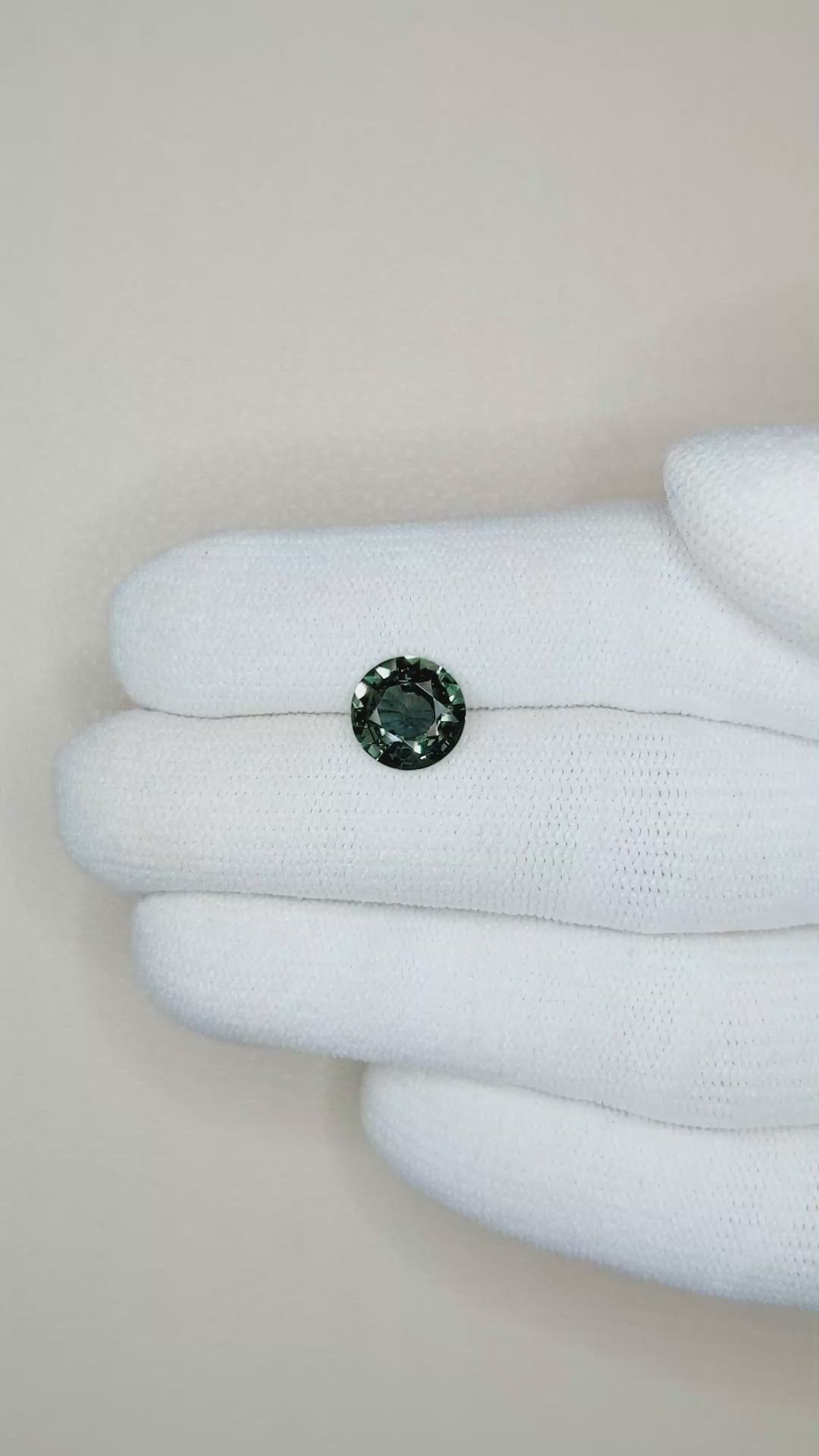 2.15 Ct. Bluish Green Sapphire from Ceylon (Sri Lanka) Size Video