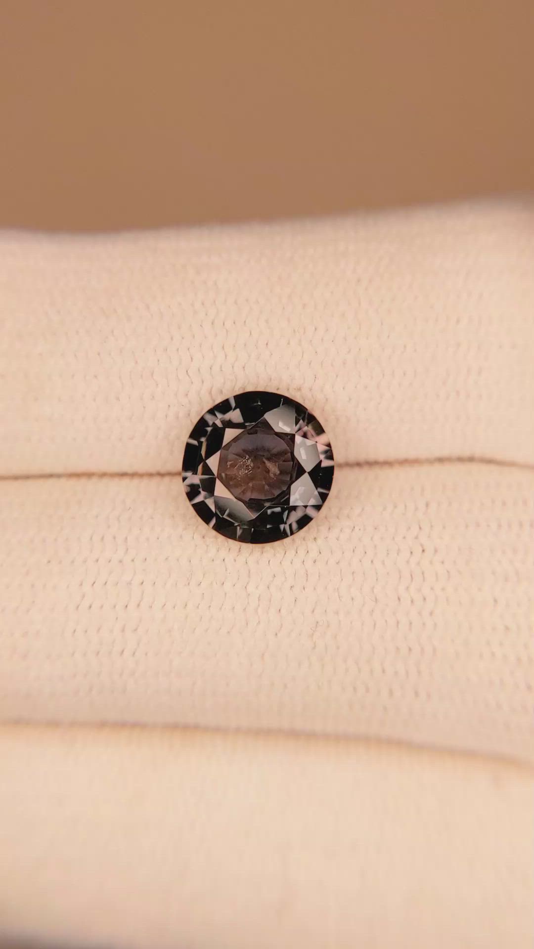 2.61 Ct. Color Change Sapphire from Ceylon (Sri Lanka) Size Video