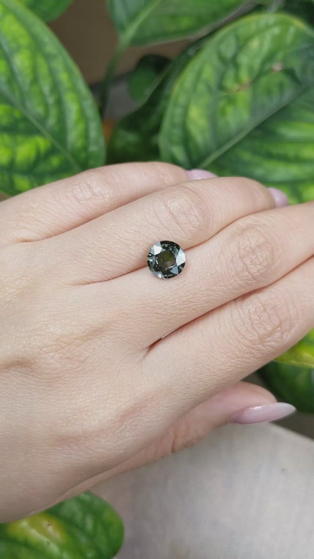 2.61 Ct. Color Change Sapphire from Ceylon (Sri Lanka) Size Video